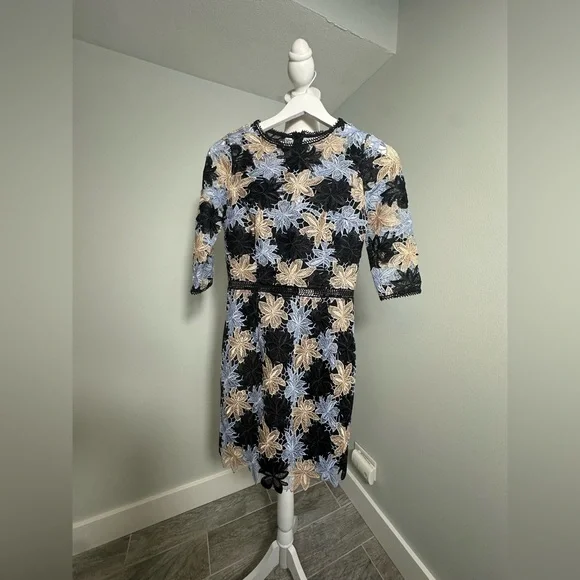 ANTHROPOLOGIE MINUET Women’s Blue and Black Floral Lace Mini Dress - Picture 3 of 15